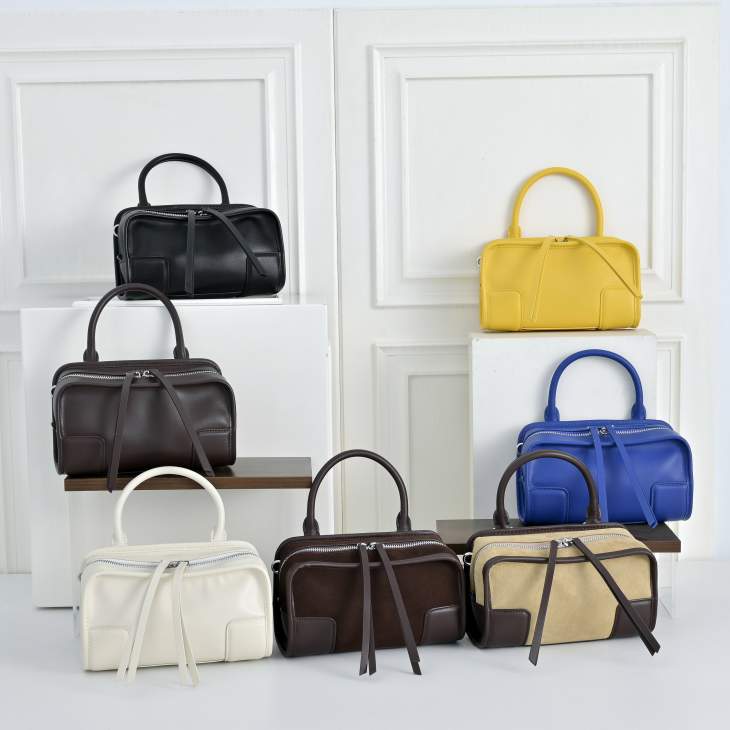 Picture of Loewe Handbags _SKUfw239909461fw